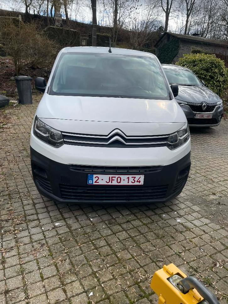 Citroën Berlingo 1.6 HDi Long Pro — 102 ch, Autos, Citroën, Particulier, Berlingo, ABS, Airbags, Air conditionné, Apple Carplay