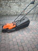 Black & Decker elektrische Grasmaaier 1200Watt, Tuin en Terras, Ophalen, Elektrische grasmaaier, Zo goed als nieuw, Opvangbak