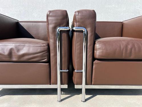 CASSINA LC2 FAUTEUIL, 2X, Huis en Inrichting, Fauteuils, Zo goed als nieuw, Leer, Metaal, Verzenden