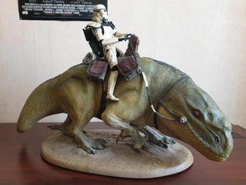 Dewback Sideshow 1/6 Star Wars + Desert Sandtrooper beschikbaar voor biedingen