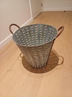 Vintage metalen olijvenmand, Ophalen