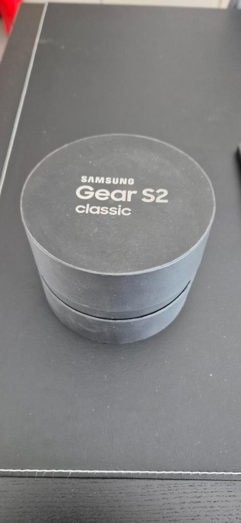 Samsung Gear S2 Classic, Télécoms, Objets connectés accessoires, Comme neuf, Enlèvement ou Envoi