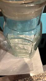 Oude snoeppotten, Enlèvement