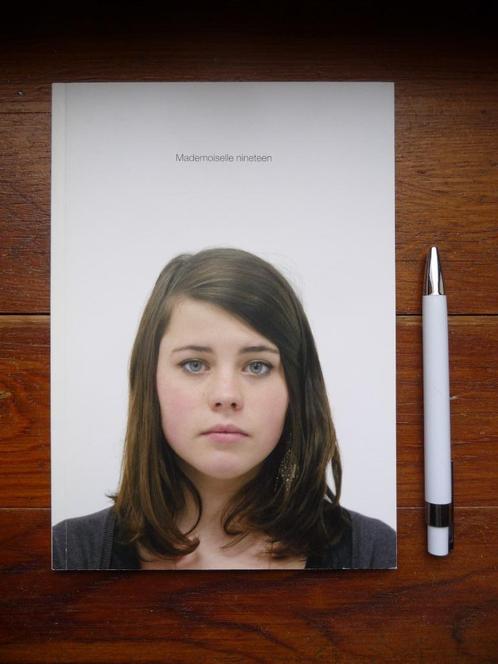 KUNSTBOEK CHARLOTTE BEAUDRY ; MADEMOISELLE NINETEEN, Boeken, Kunst en Cultuur | Beeldend, Zo goed als nieuw, Overige onderwerpen