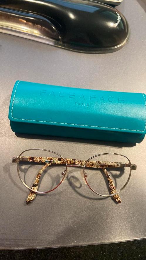 Nieuwe dames bril montuur, Handtassen en Accessoires, Zonnebrillen en Brillen | Dames, Zo goed als nieuw, Bril, Ophalen of Verzenden