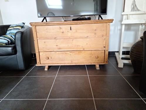 Coffre en pin massif avec tiroir de rangement, Huis en Inrichting, Woonaccessoires | Kisten, Gebruikt, Grenenhout, Ophalen