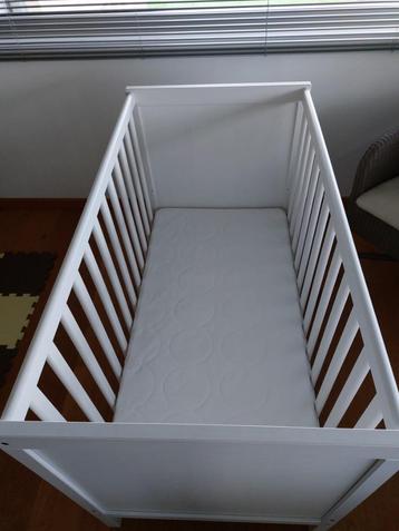 Baby bed te koop 120x60 inclusief matras