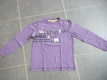 paarse longsleeve met zwarte-witte letters beschikbaar voor biedingen