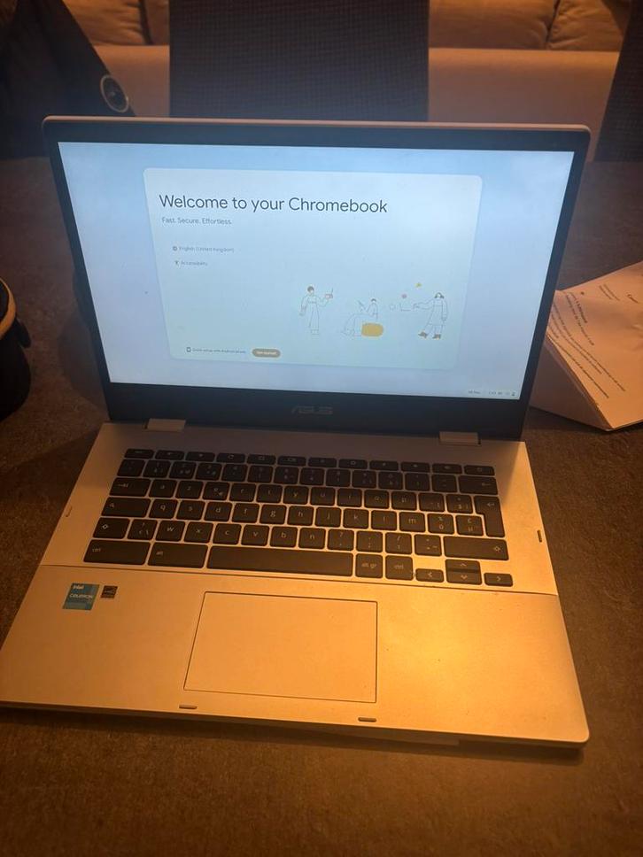 ASUS Chromebook – garantie tot 07/2026, Computers en Software, Chromebooks, Zo goed als nieuw, Ophalen