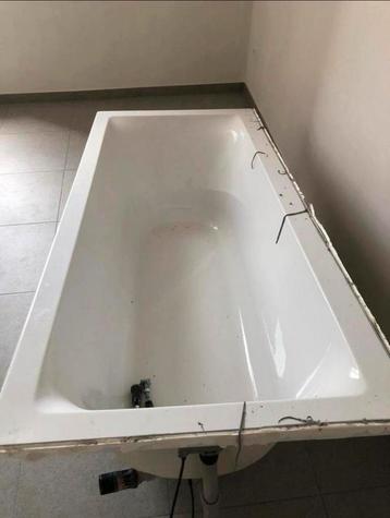 Badkuip-Kraan-Wc beschikbaar voor biedingen