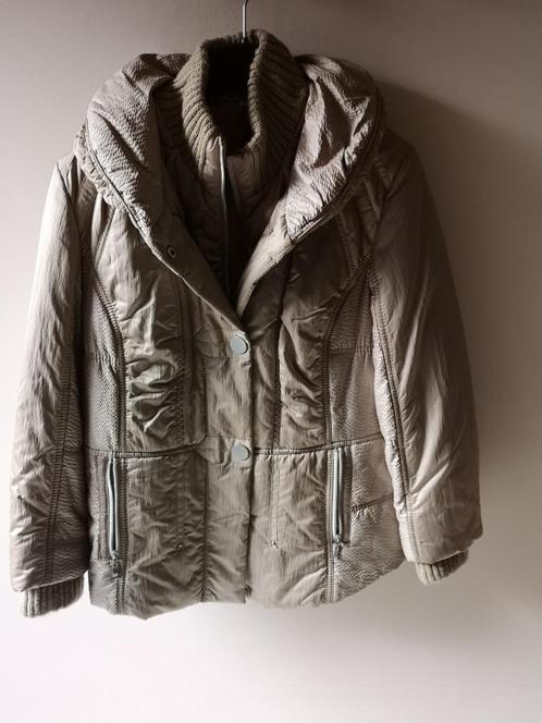 Damesjassen winter S – keuze uit 10 modellen – 8 €/stuk, Kleding | Dames, Jassen | Zomer, Maat 38/40 (M), Wit, Ophalen of Verzenden