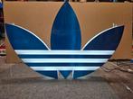 Adidas LED reclame, Ophalen