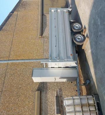 Aanhangwagen 750kg 3x verhoogd met net en materiaalkoffer, Ophalen, Zo goed als nieuw