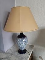 Tafellamp met porseleinen voet, Antiek en Kunst, Antiek | Porselein, Ophalen