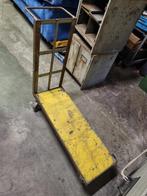 Zware metalen trolley op wielen, onverwoestbaar, Ophalen