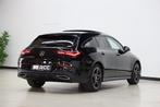 Mercedes-Benz CLA 250 e SB AMG Premium Plus Night PANO Distr, Auto's, Mercedes-Benz, CLA, Gebruikt, Zwart, Alcantara