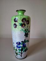 Japanese Cloisonné Enamel Floral Vase Meiji Period, Antiquités & Art, Enlèvement ou Envoi