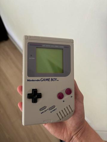 Gameboy grijs beschikbaar voor biedingen