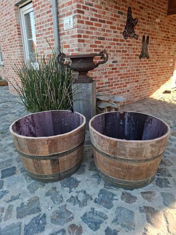 MOEDERDAG TIP, halve Bordeaux Eiken plantkuipen! 47cm x70 cm beschikbaar voor biedingen