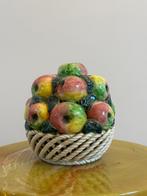 Basket with apples in Manises ceramic., Ophalen, Zo goed als nieuw