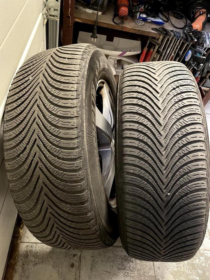 4 winterbanden met 4 lichtmetalen velgen, Auto-onderdelen, Banden en Velgen, Banden en Velgen, Winterbanden, 16 inch, 215 mm, Personenwagen