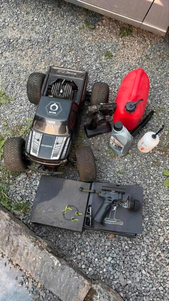 Hpi racing savage Xl, Hobby & Loisirs créatifs, Modélisme | Radiocommandé & Téléguidé | Voitures, Comme neuf, Enlèvement