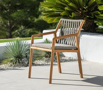 Jati-Kebon Ritz Teak Dining set beschikbaar voor biedingen