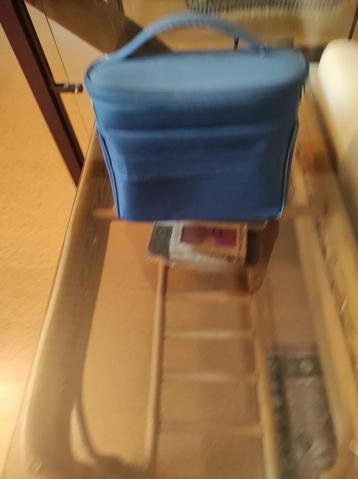 Delsey Beauty Case: Blauw beschikbaar voor biedingen