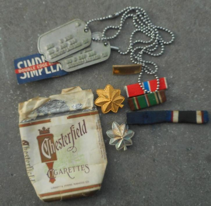 US ARMY WW2 - LOT D'INSIGNES ET OBJETS DIVERS, Verzamelen, Militaria | Algemeen, Landmacht, Embleem of Badge, Verzenden