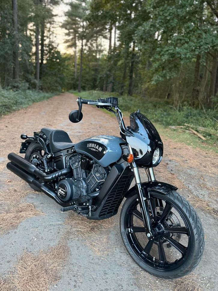Indian Scout Rogue 2023 5650KM, Motoren, Motoren | Overige merken, Particulier, Chopper, meer dan 35 kW, 2 cilinders, Motorrijbewijs A