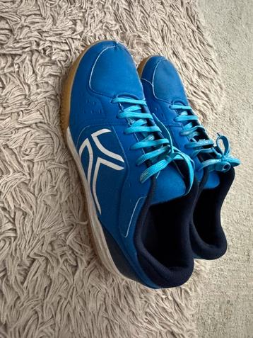 Voetbalschoenen Maat 42 beschikbaar voor biedingen