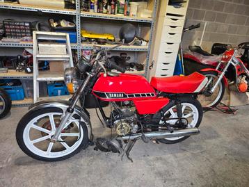 Yamaha rd 125 cc project  met papieren te koop  beschikbaar voor biedingen