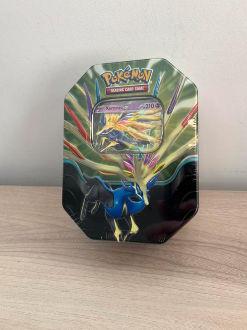 Xerneas EX - Pokémon Azure Legends ex Tin, Hobby en Vrije tijd, Verzamelkaartspellen | Pokémon, Ophalen of Verzenden