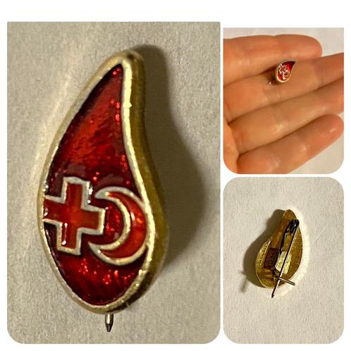 L'insigne de donneur de goutte de sang . USSR, Collections, Broches, Pins & Badges, Comme neuf