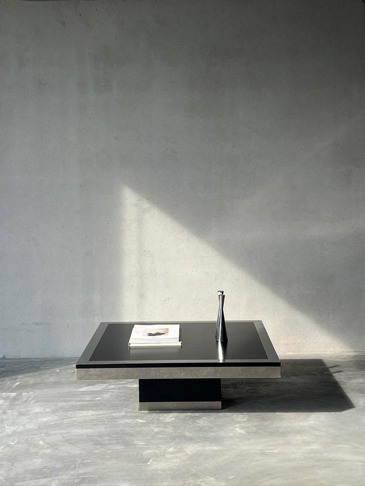 Italiaanse salontafel van geborsteld aluminium, jaren 70, Huis en Inrichting, Tafels | Salontafels, Zo goed als nieuw, Ophalen