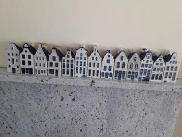 KLM   HUISJES beschikbaar voor biedingen