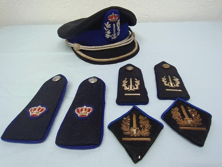 kepie politie adjudant-commissaris inspecteur + epauletten, Verzamelen, Militaria | Algemeen, Overige soorten, Kleding of Schoenen