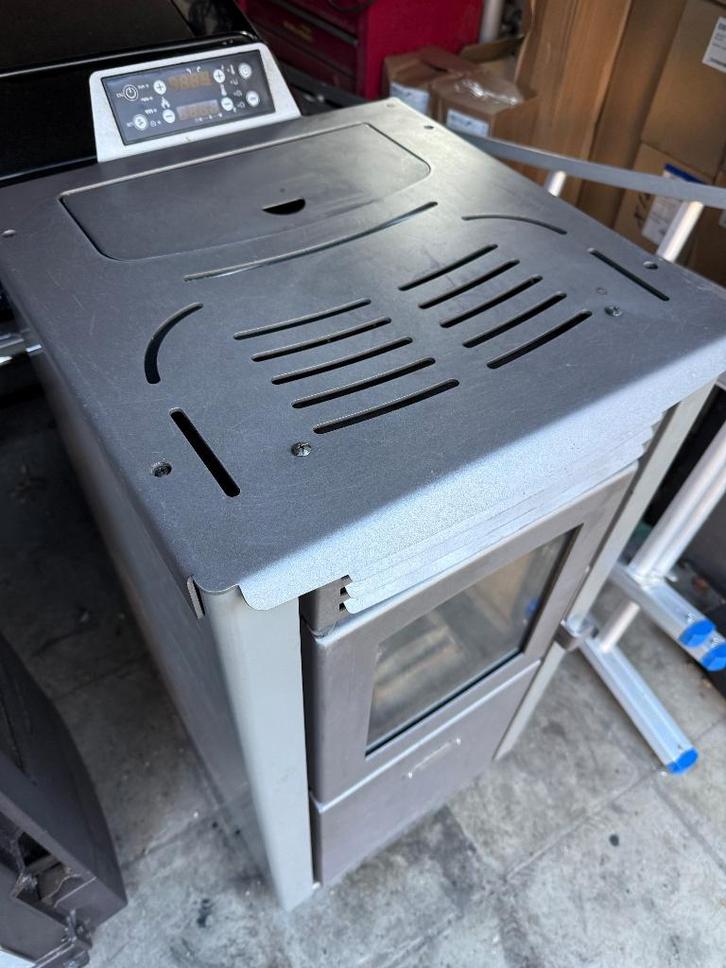 Poêle à pellet Naturline 6kw, Huis en Inrichting, Kachels, Gebruikt, Vrijstaand, Pelletkachel, Overige brandstoffen, Ophalen