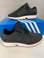 Adidas maat 37,5 nieuwe staat, Verzenden