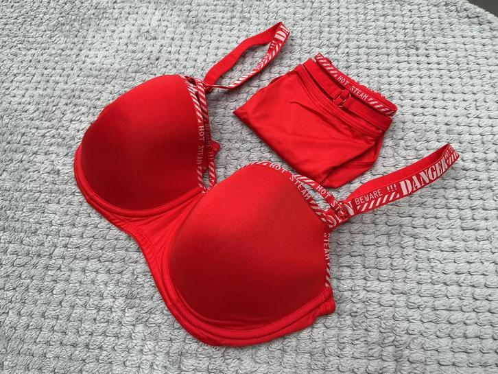 BH Marlies Dekkers 70E + slip. PERFECTE STAAT., Kleding | Dames, Ondergoed en Lingerie, BH, Rood, Ophalen of Verzenden