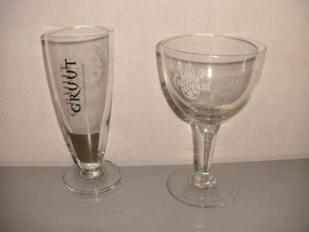 Trappist Cardinal +  glazen allerlei., Verzamelen, Glas en Drinkglazen, Zo goed als nieuw, Bierglas, Ophalen