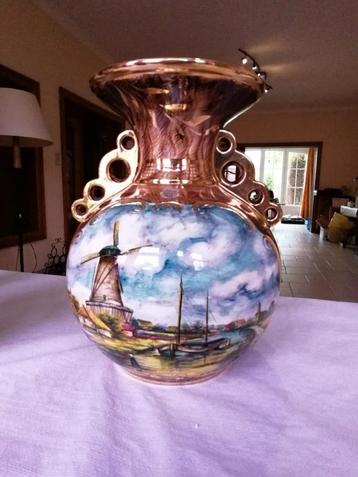 Vase avec décor hollandais peint à la main beschikbaar voor biedingen