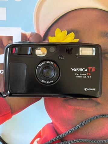 Yashica T5 - Carl Zeiss T 35mm f/3.5 Lens* beschikbaar voor biedingen