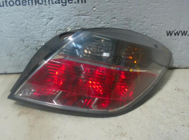 ACHTERLICHT RECHTS Opel Astra H GTC (L08) (24 451 834), Auto-onderdelen, Verlichting, Opel, Gebruikt