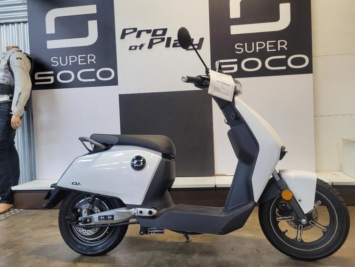 PROMO!!! SUPER SOCO CUX SUPERSOCO A KLASSE NIEUW IN VOORRAAD, Fietsen en Brommers, Scooters | Overige merken, Nieuw, Klasse A (25 km/u)
