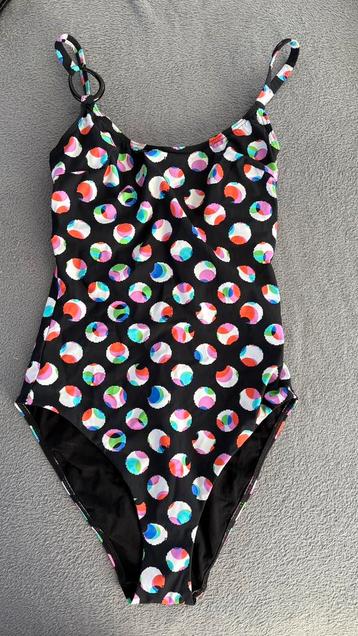 Badpak nieuw Simone perele incl pareo  beschikbaar voor biedingen