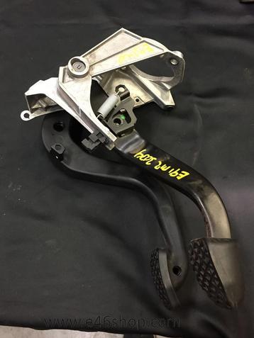 Pedaalset BMW E90 E91 2008 beschikbaar voor biedingen
