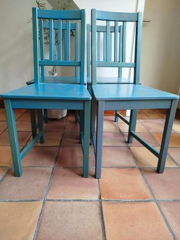 4 Ikea- blauwe stoelen  beschikbaar voor biedingen