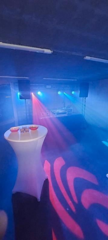 Volledige discobar  beschikbaar voor biedingen