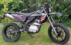 Rieju MRT 125 Motard 2022 met slechts 2700km, Rieju, Particulier, 125 cc, 11 kW of minder
